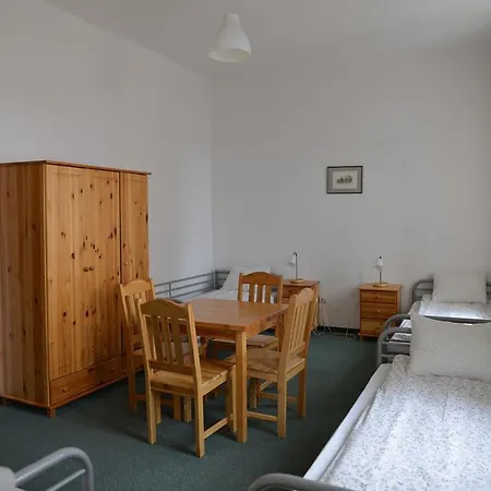 Pokoje Goscinne Domu Pielgrzyma W Supraslu Pokoj fotografie
