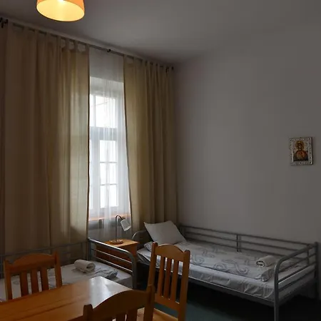 Pokoje Goscinne Domu Pielgrzyma W Supraslu Pokoj fotografie