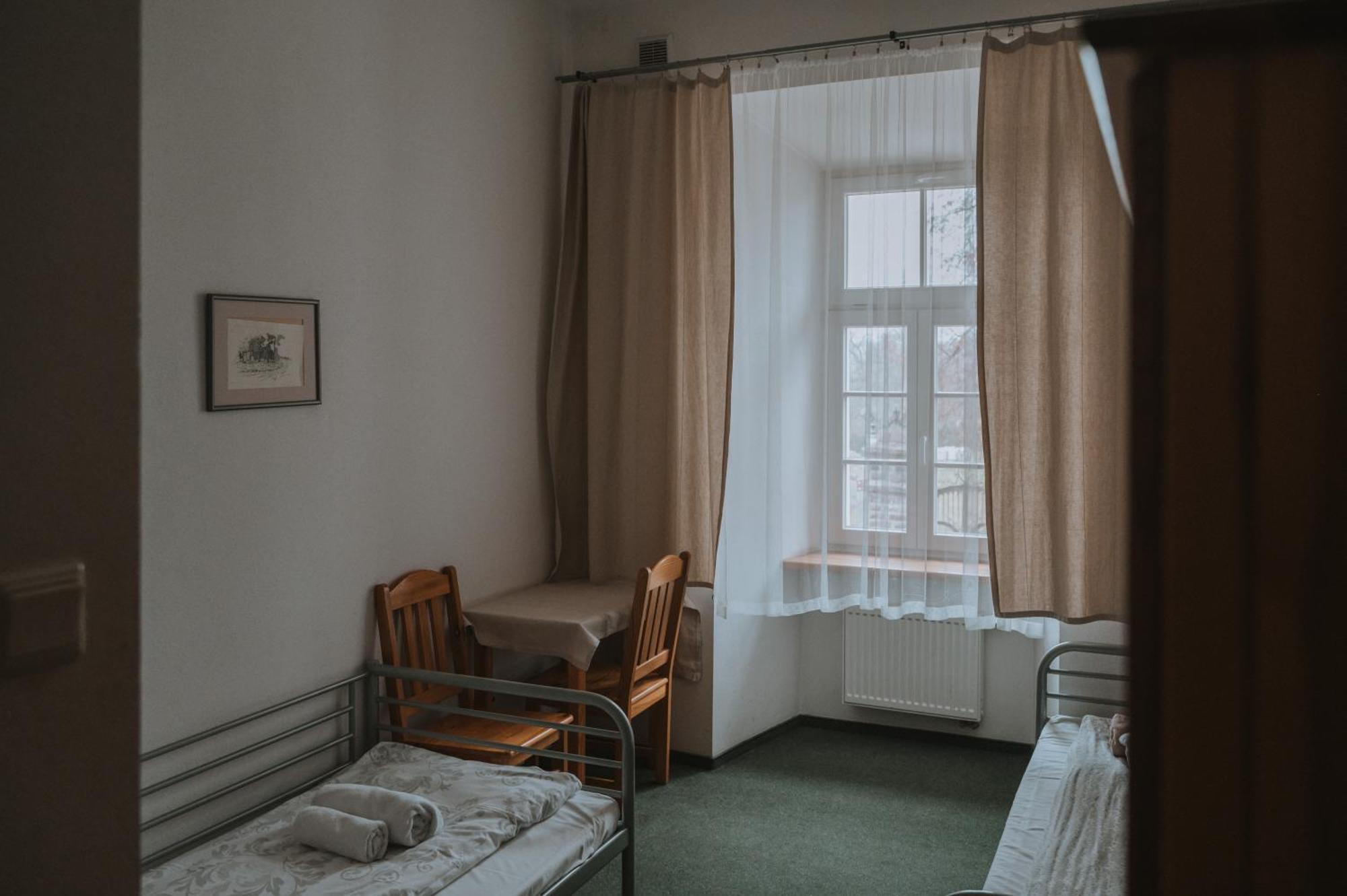 Goscinne Domu Pielgrzyma W Supraslu Hostel Supraśl
