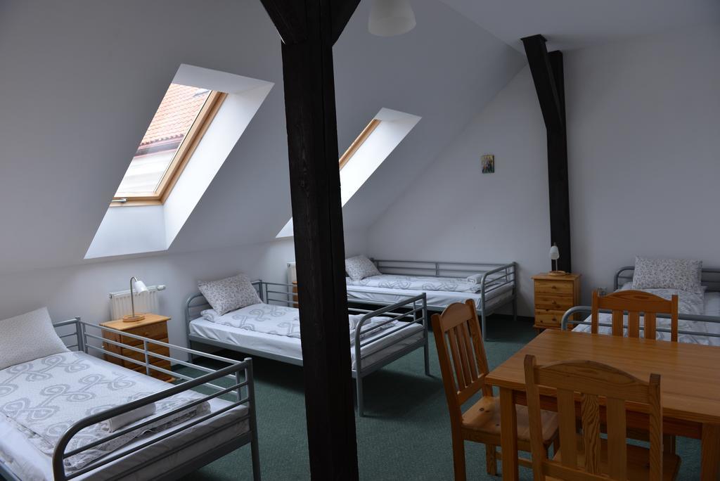 Goscinne Domu Pielgrzyma W Supraslu Hostel